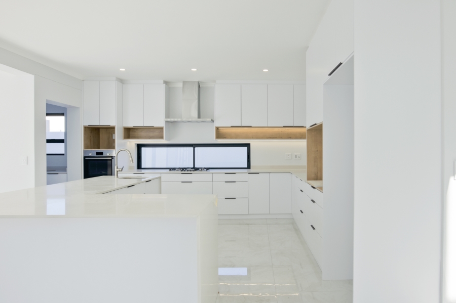5 Bedroom Property for Sale in Sandown Western Cape